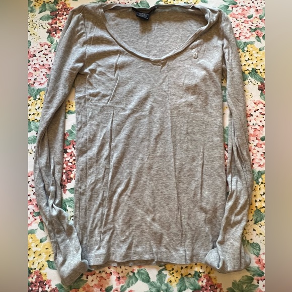Ralph Lauren Tops - Ralph Lauren V-Neck Gray Cotton Long Sleeve Tee